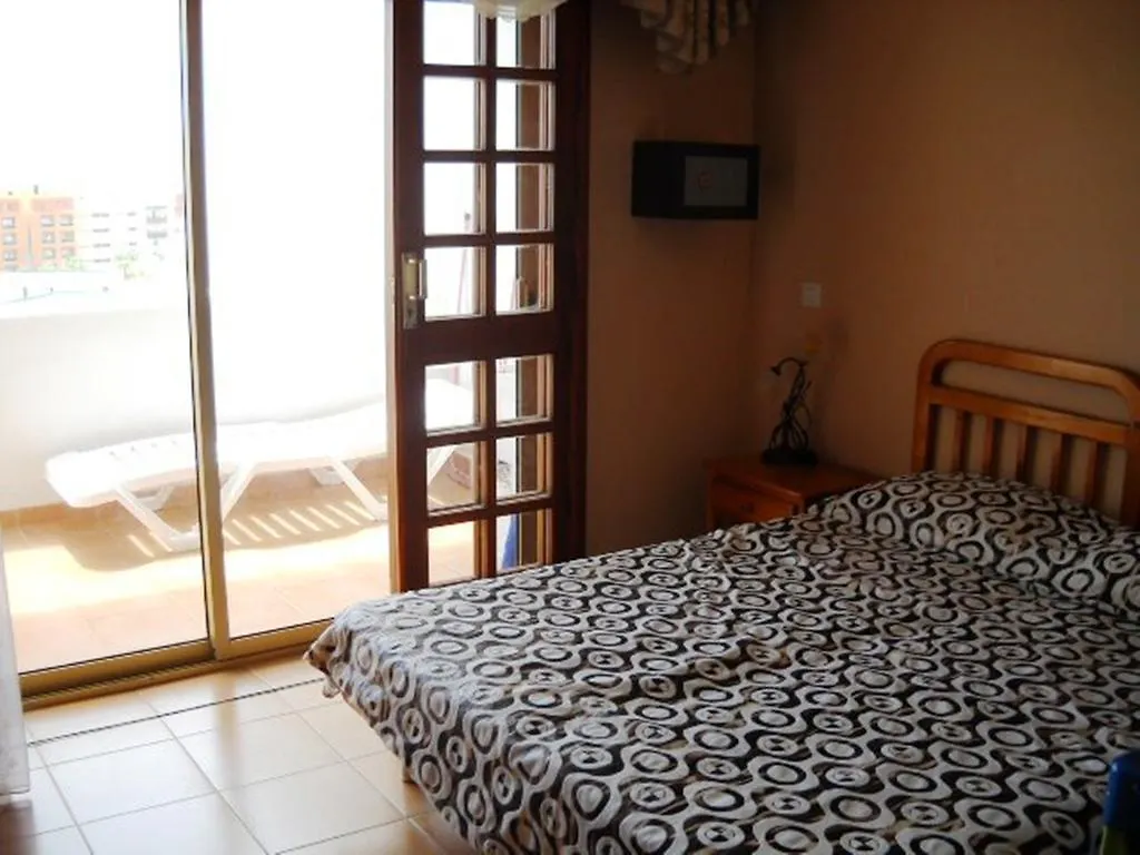 Parque Royal Apartment 아데제